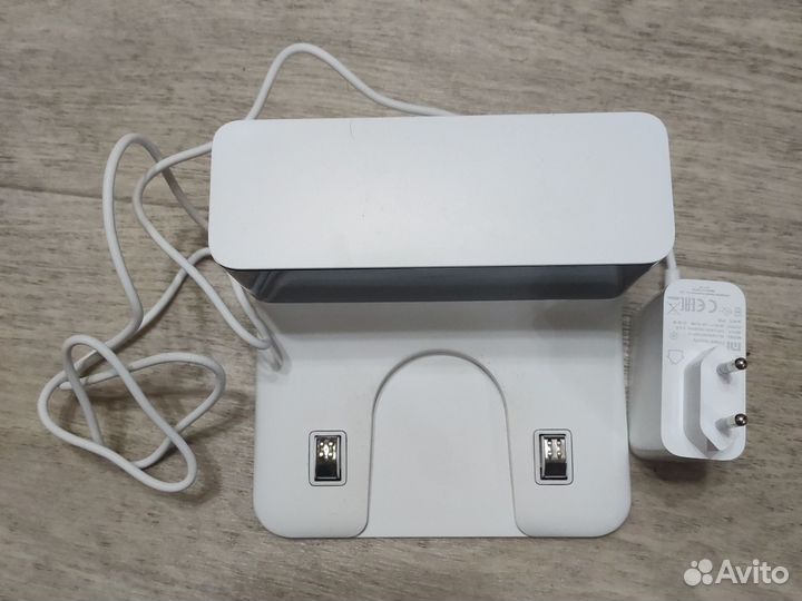 Зарядная док-станция