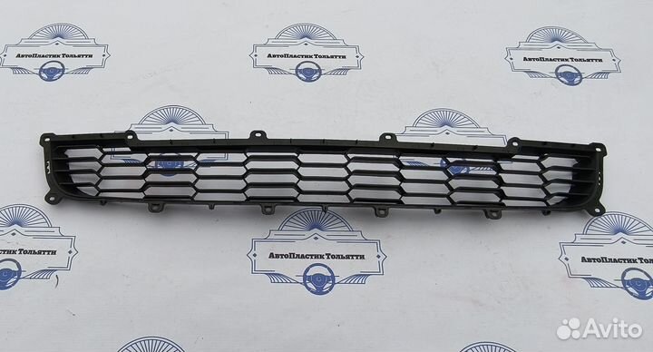 Решетка радиатора 21704 (Приора 2)