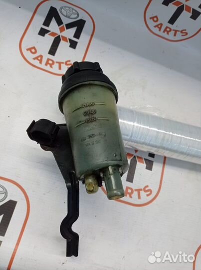 Бачок гидроусилителя Ford Focus II