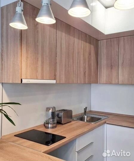 Кухня угловая для студии под заказ