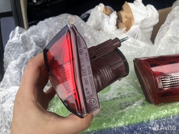 Задние малые фонари на Infinity Fx / Qx