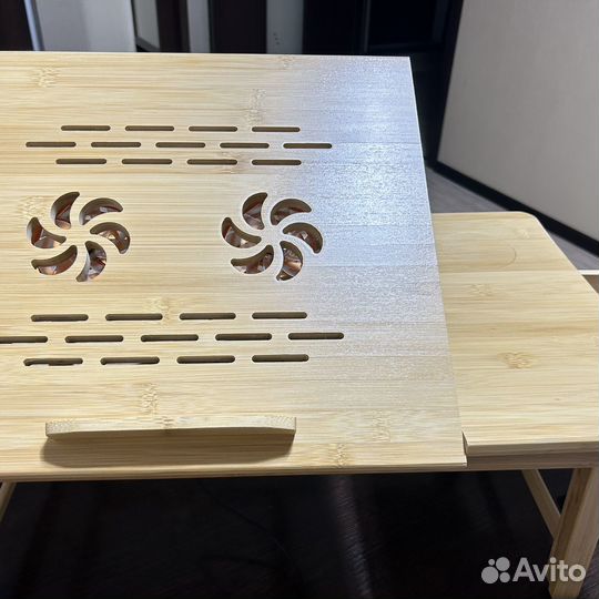 Столик для ноутбука