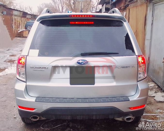 Спойлер со стоп-сигналом Subaru Forester 3 (SH)