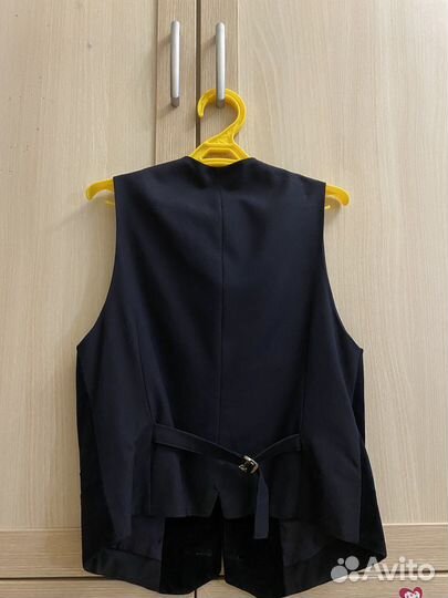 Жилетка для мальчика черная