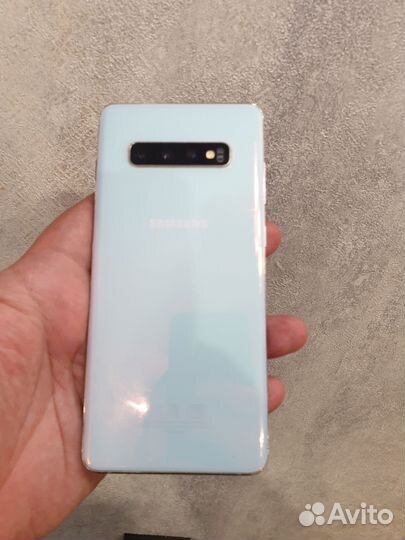 Samsung Galaxy S10+, 8/128 ГБ