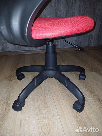 Компьютерное кресло