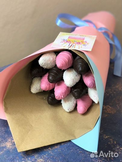 Букет из свежей клубники в шоколаде Самара