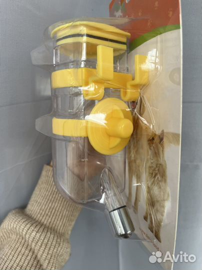 Поилка для собак и кошек