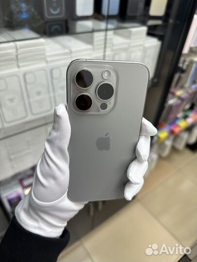 iPhone 15 Pro, 256 ГБ