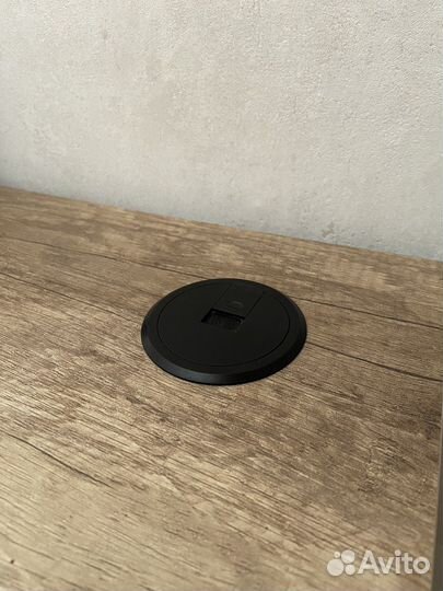 Письменный стол