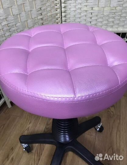 Удобный стул для мастера