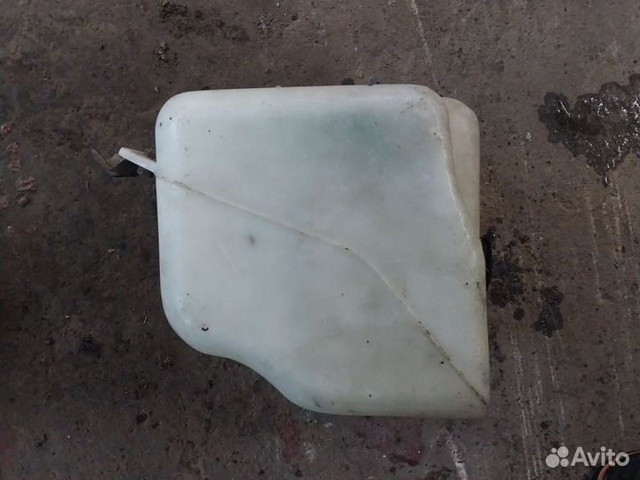 Бачок омывателя Hyundai Galloper