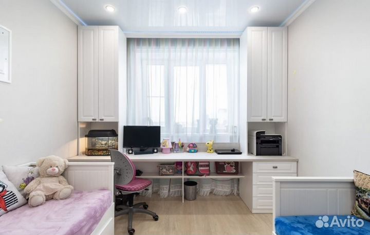 Рабочая зона у окна Подростковая