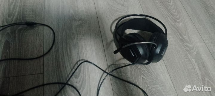 Игровые наушники