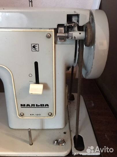 Машинка швейная бытовая Зигзаг класса 120-22