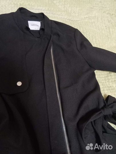 Плащ женское