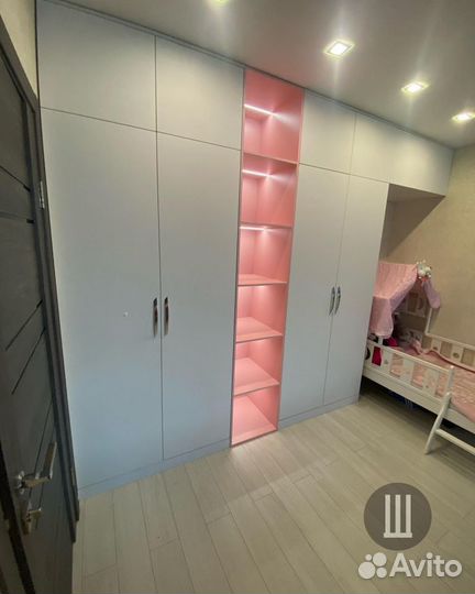 Шкаф в детскую