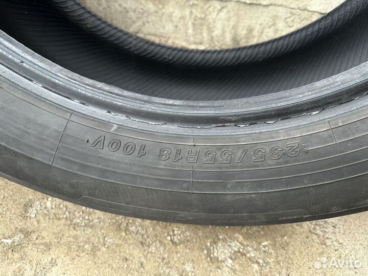Yokohama AVS S1-Z V100 235/55 R18