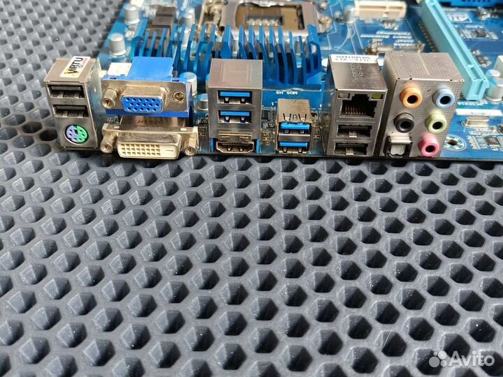 Материнская плата Gigabyte GA-Z77-D3H сокет 1155