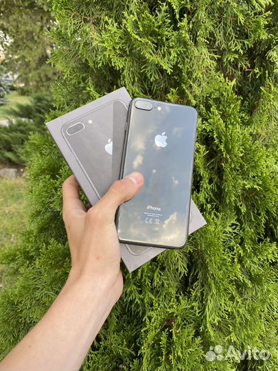 iPhone 8 plus 64gb