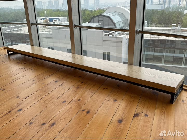 Полка из дерева и металла