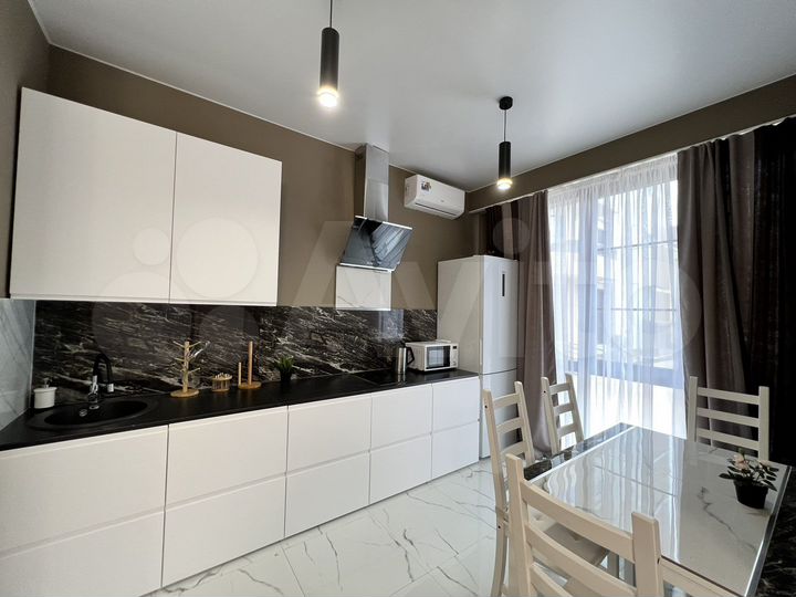 1-к. квартира, 40 м², 1/11 эт.