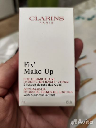 Фиксатор для макияжа clarins