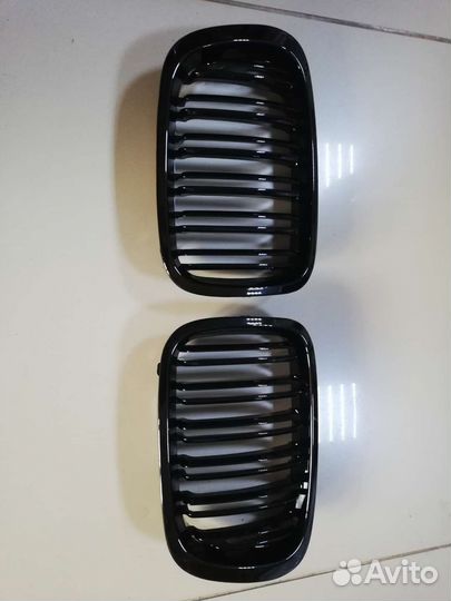 Решетка ноздри BMW e46 дорест