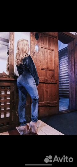 Велюровый комбинезон