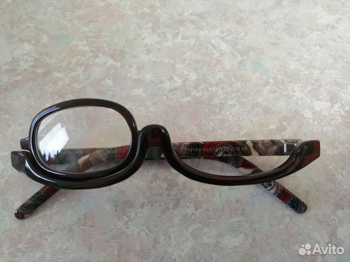 Очки для макияжв