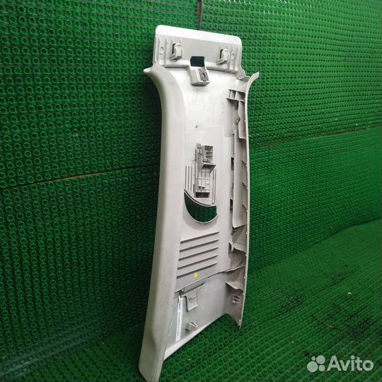 Обшивка стойки передняя левая верхняя Volkswagen