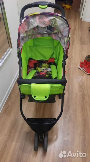 Прогулочная коляска