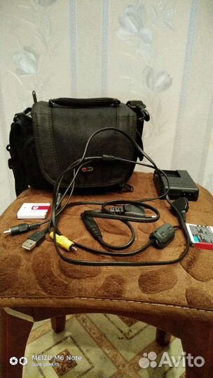 Sony Cyber-shot DSC-H7