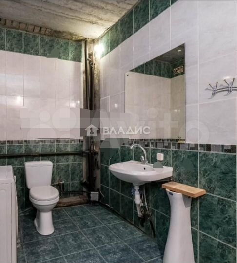 Дом 407 м² на участке 6 сот.