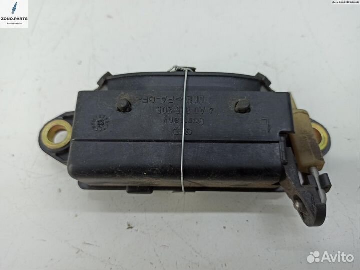 Ручка двери наружная задняя левая 4A0839205 на Audi 80 B4 (1991-1996)