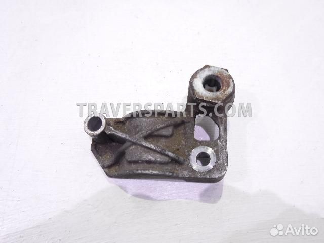 Кронштейн переднего стабилизатора