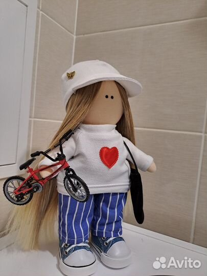 Кукла ручной работы