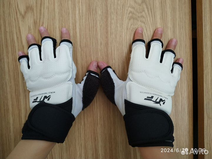 Защита на ноги перчатки каратэ киокушинкай