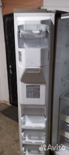 Холодильник LG Side by side