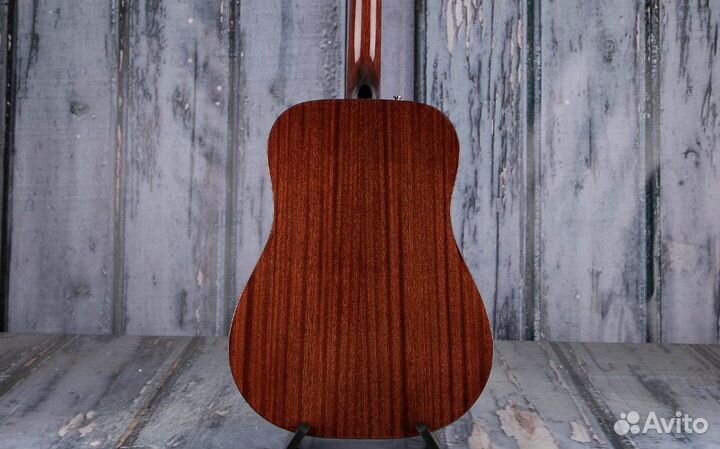 Акустическая гитара Fender + Аксессуары