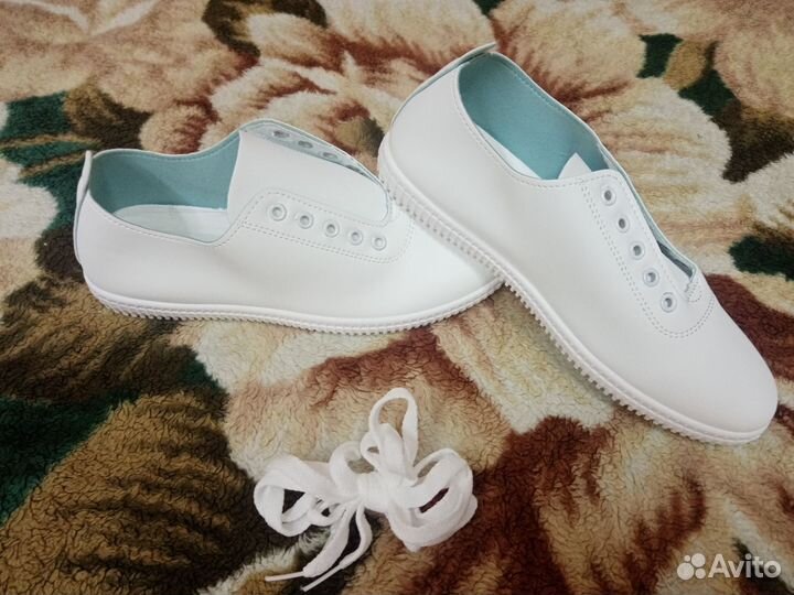 Слипоны женские