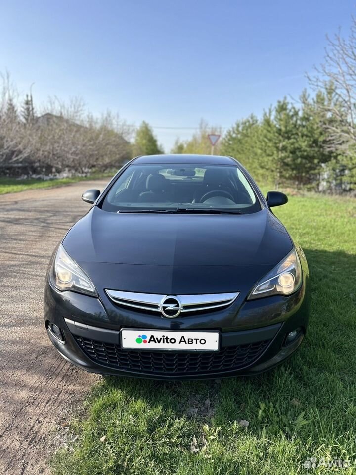 Opel Astra GTC 1.4 AT, 2013, 103 000 км