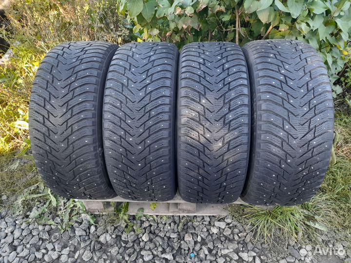 Nokian Tyres Hakkapeliitta 8 SUV 285/60 R18 116T