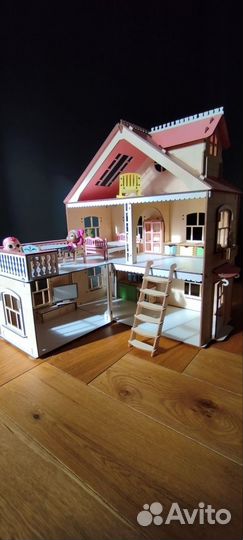 Домик кукольный деревянный