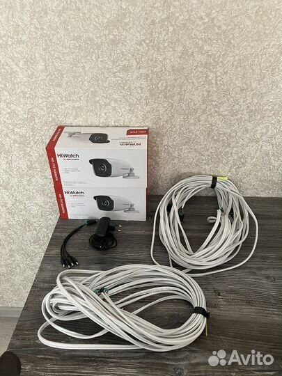 Комплект видеонаблюдения Hiwatch с 2 камерами