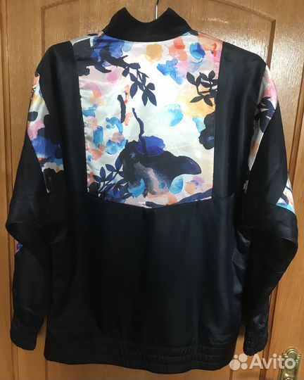 Ветровка adidas женская 46-48