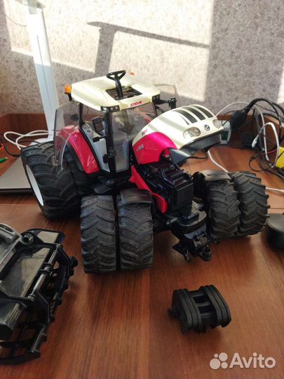 Трактор Steyr с обвесом. Bruder/Germany