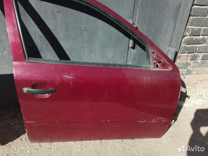 Дверь передняя правая Skoda Octavia Tour/ Шкода A4