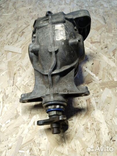 Задний редуктор задний Bmw Бмв 01 02 740 седан 3.0