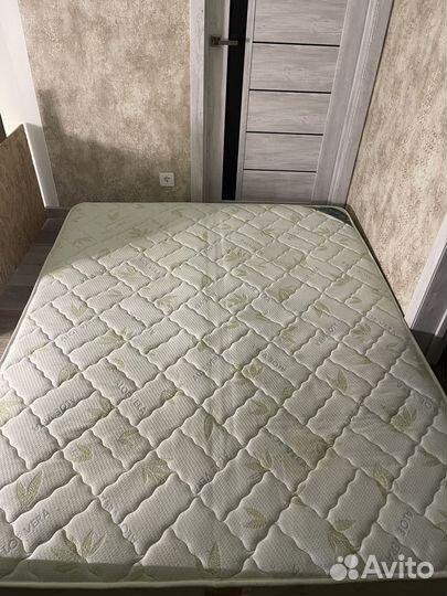 Матрас 160х200 бу